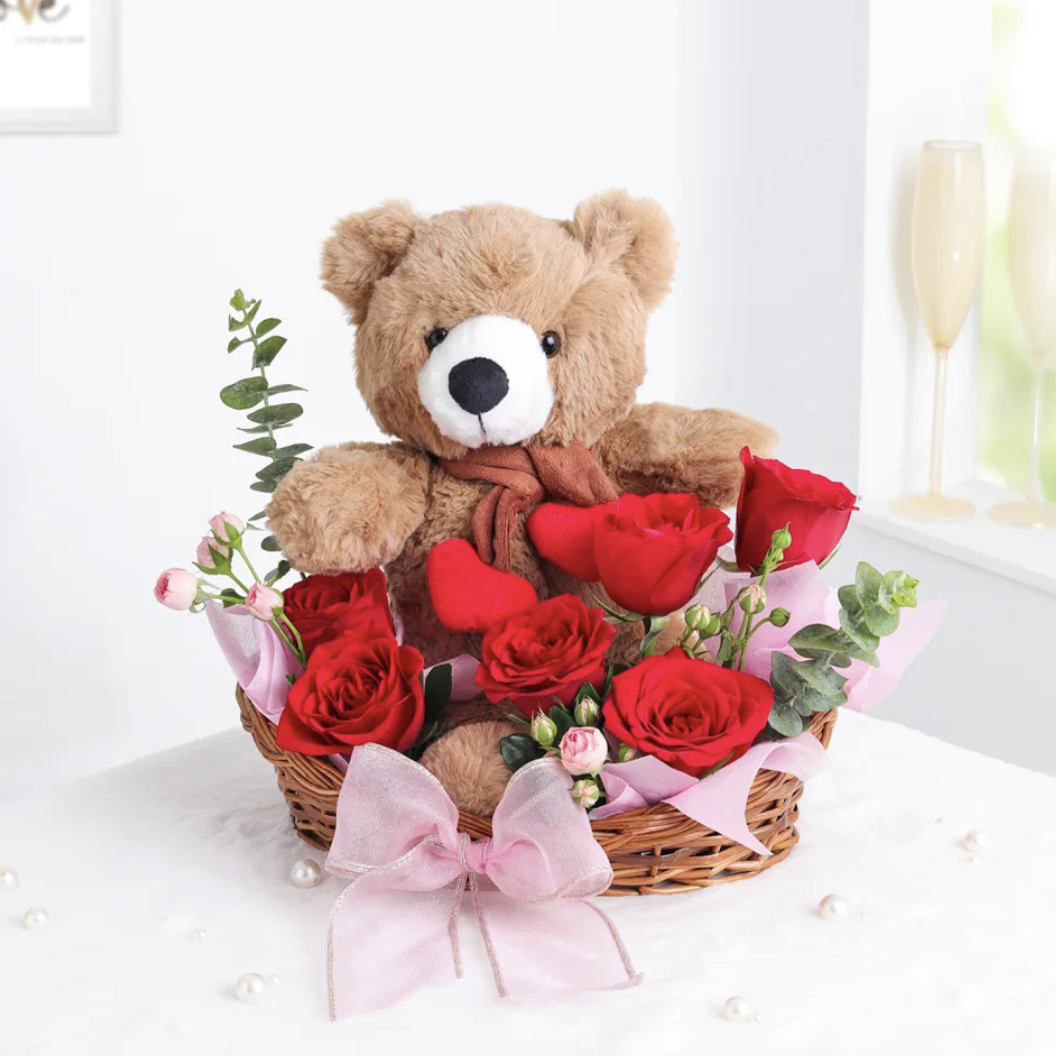 Valentine's Day Gift Box Teddy Bear with Flower Bouquet + CE Cashback